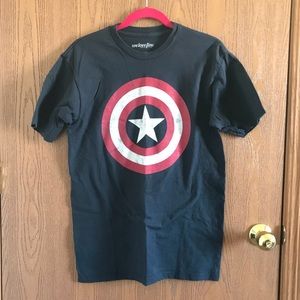 Captain America T-shirt